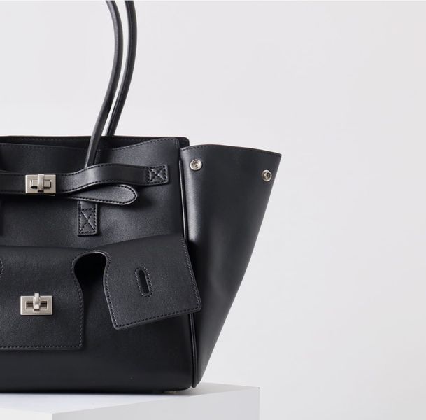 Barcelo Leather Bag Large. Жіноча сумка чорна зі срібною фурнітурою з натуральної шкіри BLBL2 фото